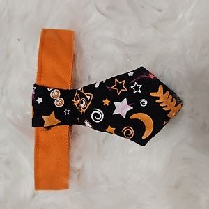 Cat/Dog‎ halloween tie